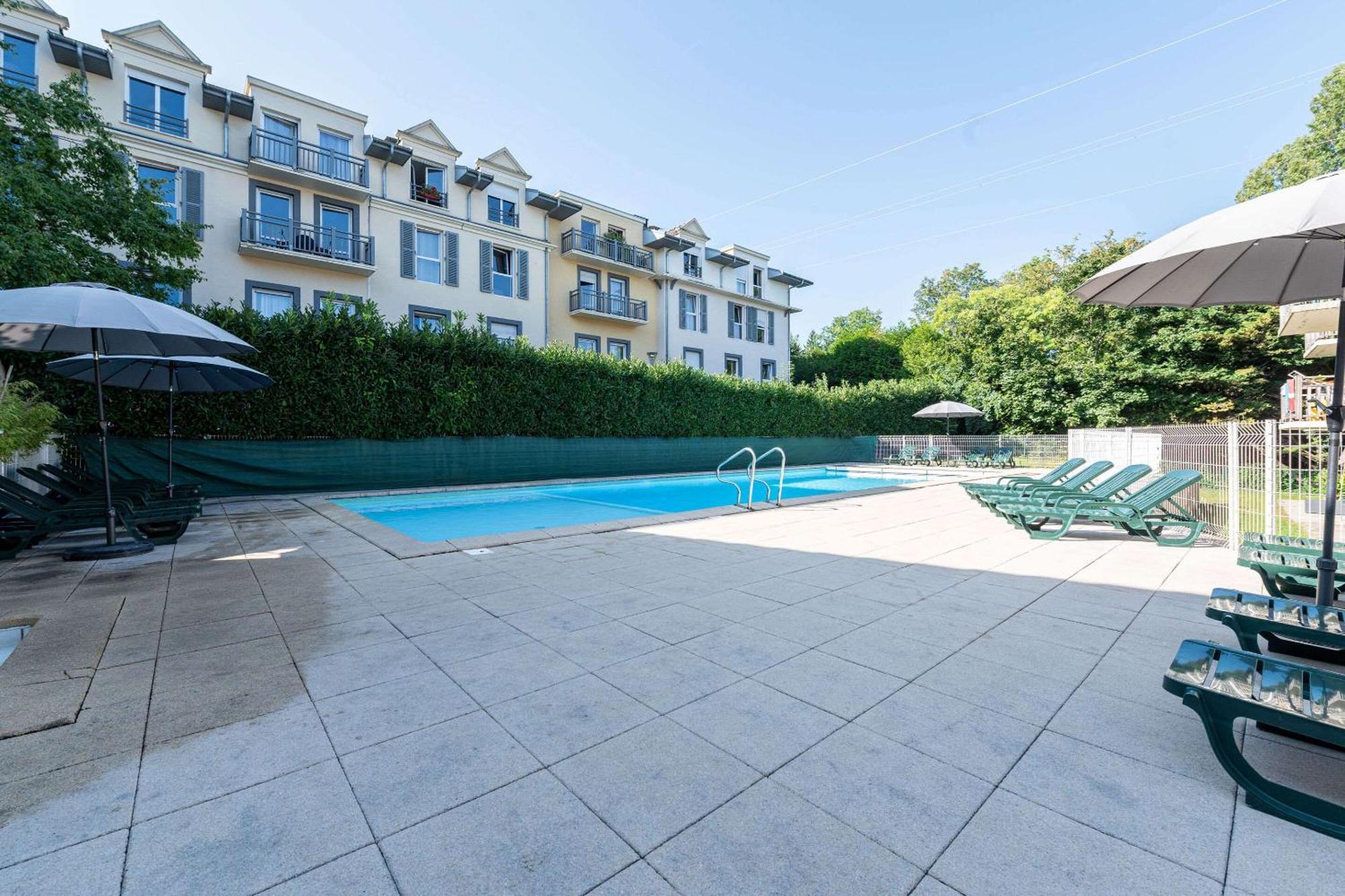 Zenitude Hôtel-Résidences Les Terrasses du Lac Évian-les-Bains Exterior foto